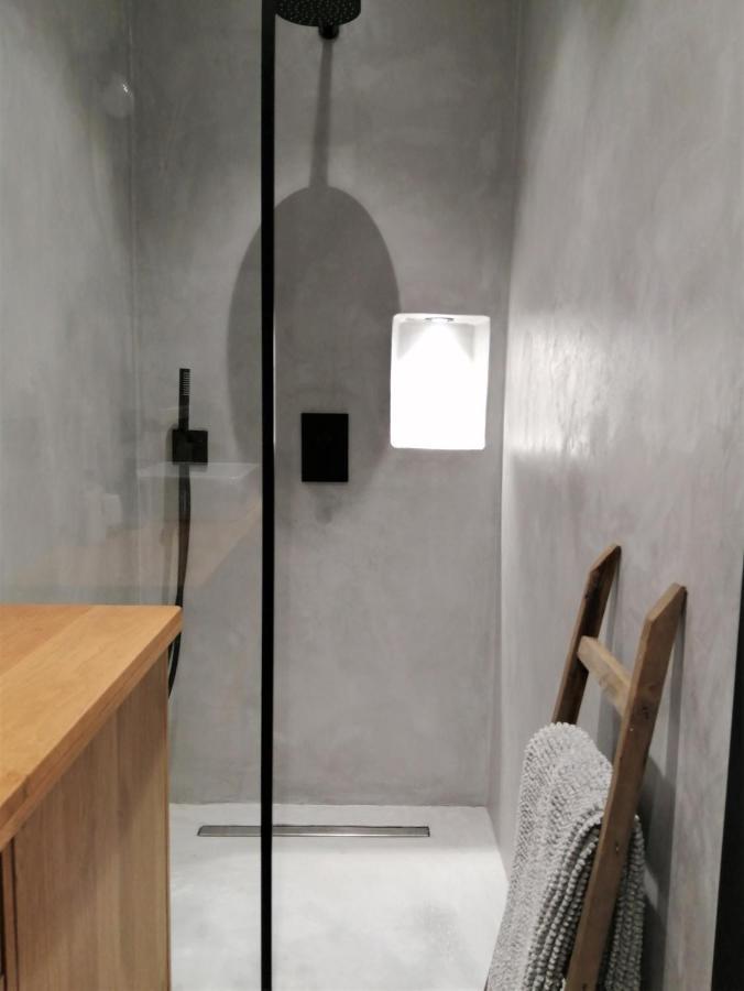 Le Petit Studio - 15 M2 - Centre Ville - Sorgue A 50 M L'Isle-sur-la-Sorgue Ngoại thất bức ảnh
