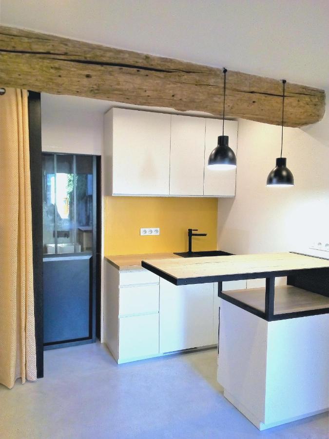 Le Petit Studio - 15 M2 - Centre Ville - Sorgue A 50 M L'Isle-sur-la-Sorgue Ngoại thất bức ảnh